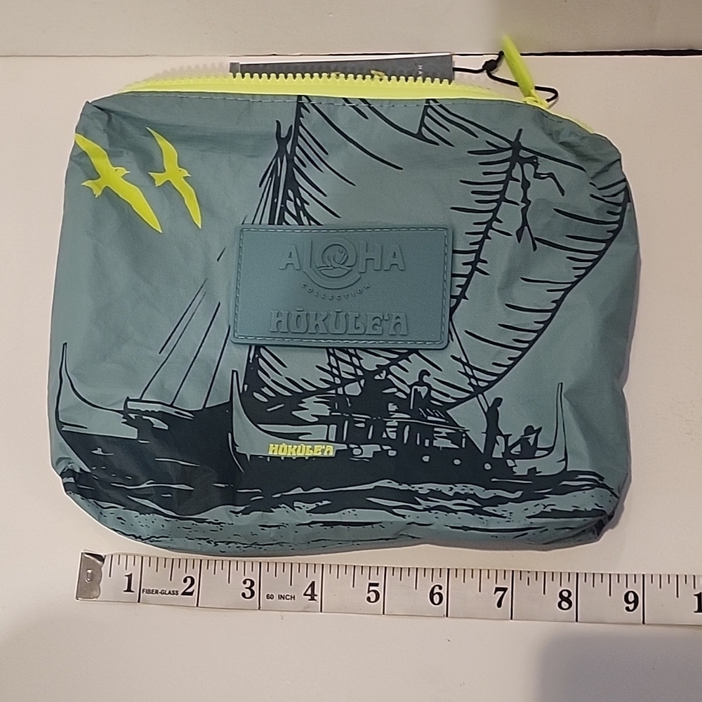 ALOHA Collection HOKULEA Small Pouch Reversible Hawaiian canoe Limited Edition